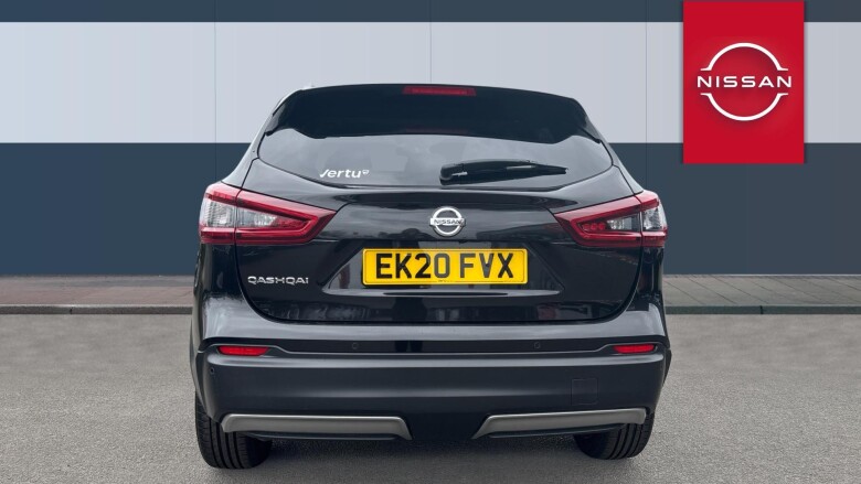 Nissan Qashqai 1.3 DiG-T N-Connecta 5dr Petrol Hatchback